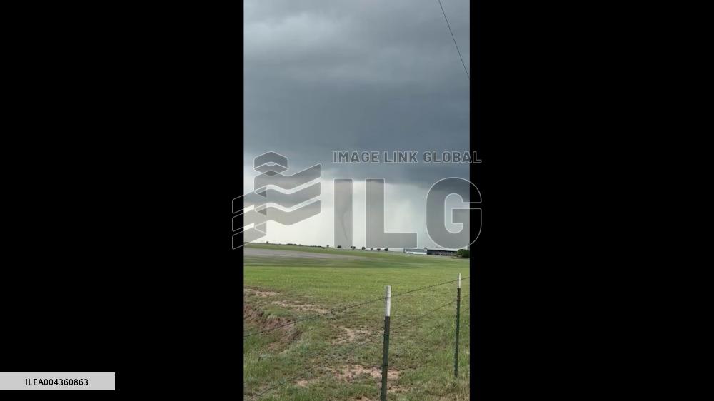 US: Tornado Touches Down Near Silverton, Texas 2