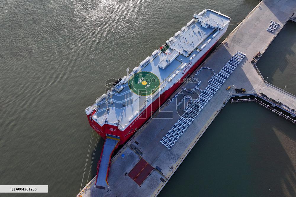 World Largest Car Carrier BYD Shenzhen