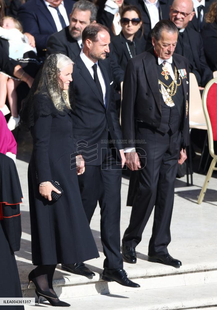 Royals Arrive For The Funeral of Pope Francis - Vatican