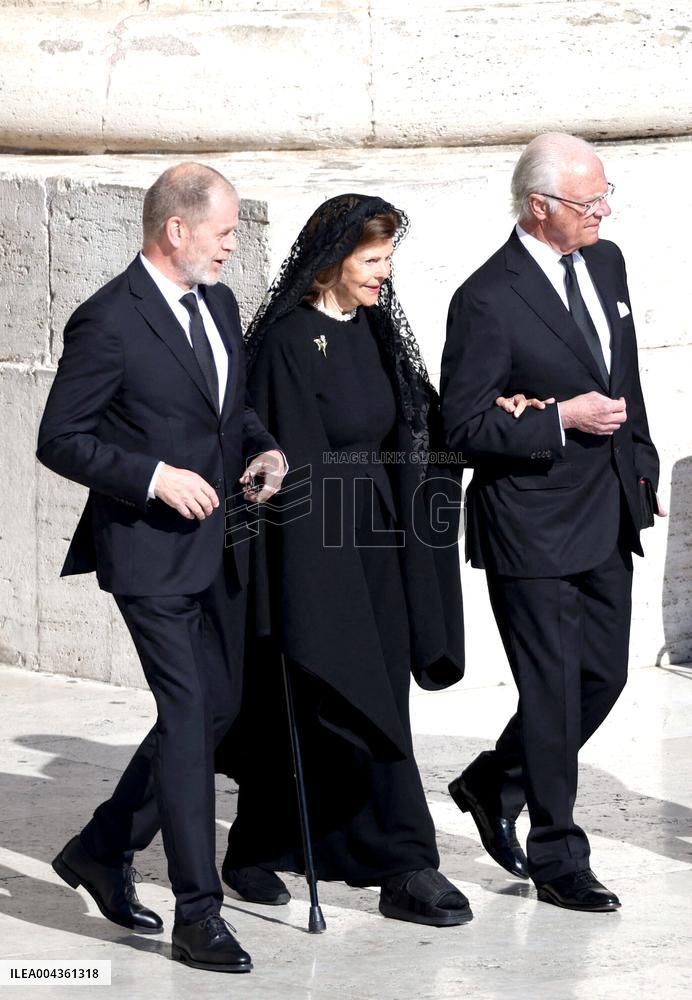 Royals Arrive For The Funeral of Pope Francis - Vatican