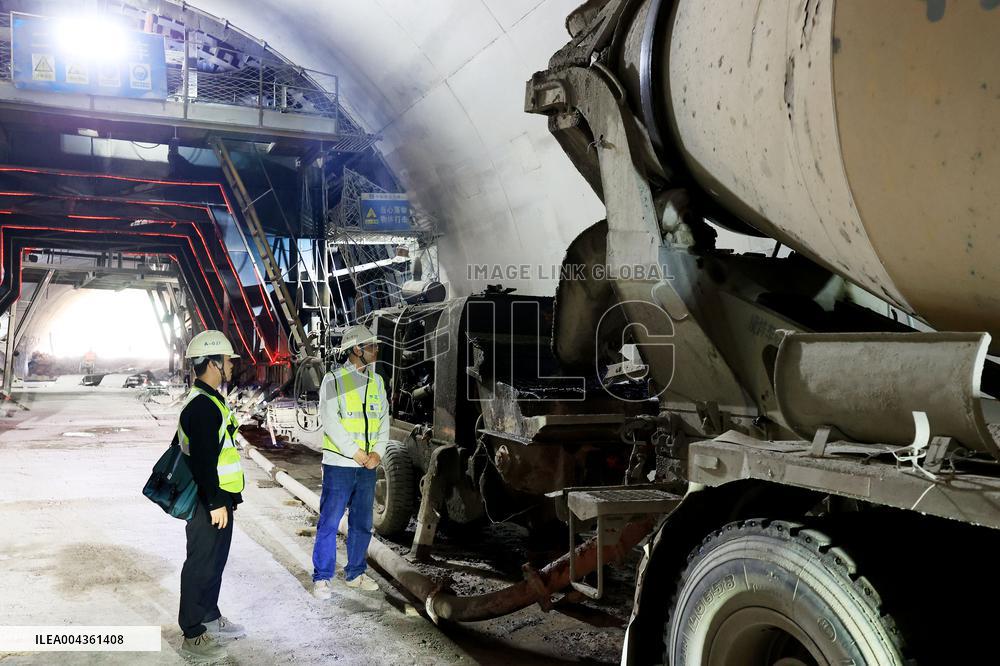 Guangxi Rongfu Expressway Tunnel Connection