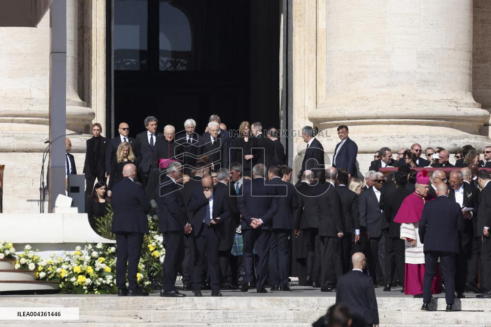 World Leaders Attend Pope s Funeral Mass - Vatican