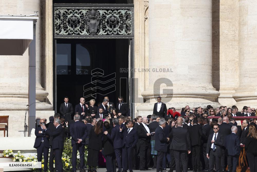 World Leaders Attend Pope s Funeral Mass - Vatican