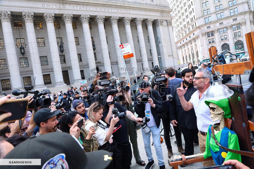 Luigi Mangione at the Federal Court - NYC