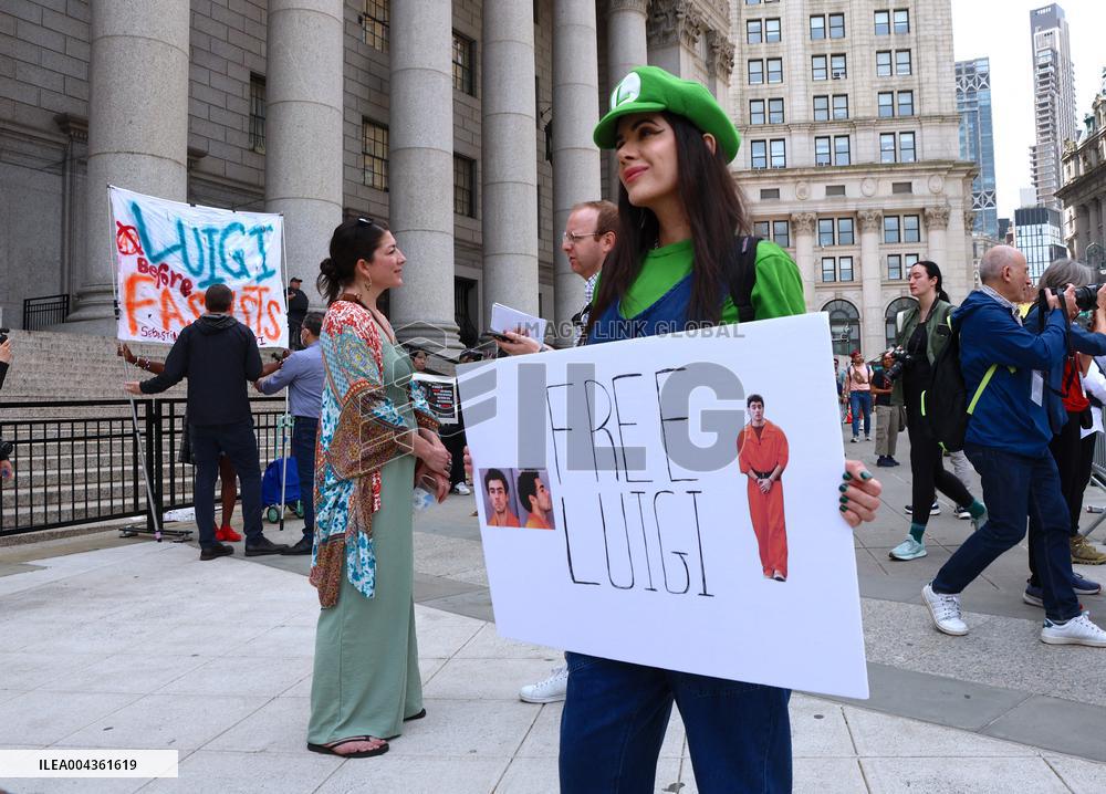 Luigi Mangione at the Federal Court - NYC