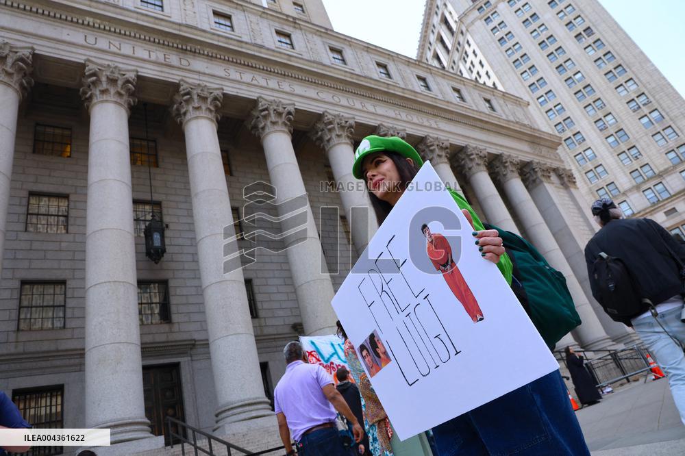 Luigi Mangione at the Federal Court - NYC