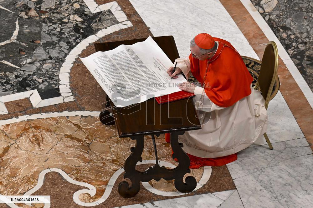 The Casket Of Pope Francis Is Sealed - Vatican