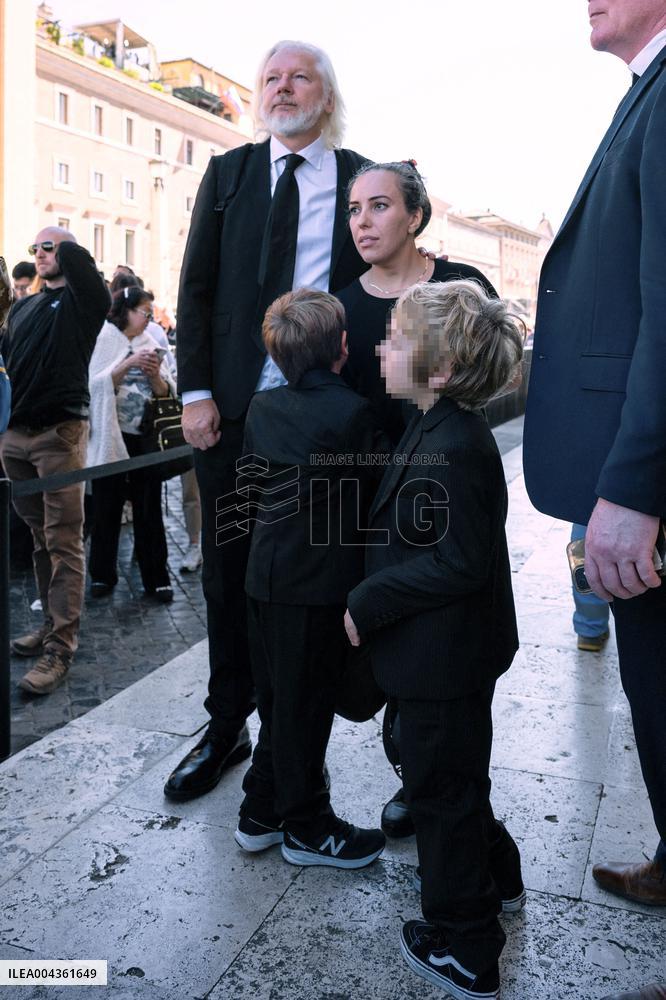 Julian Assange And Family At Pope Francis Funeral - Vatican