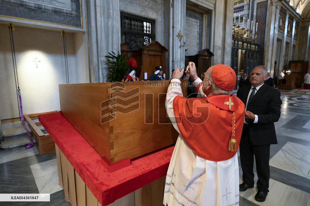 Burial of Pope Francis At Santa Maria Maggiore Basilica - Rome