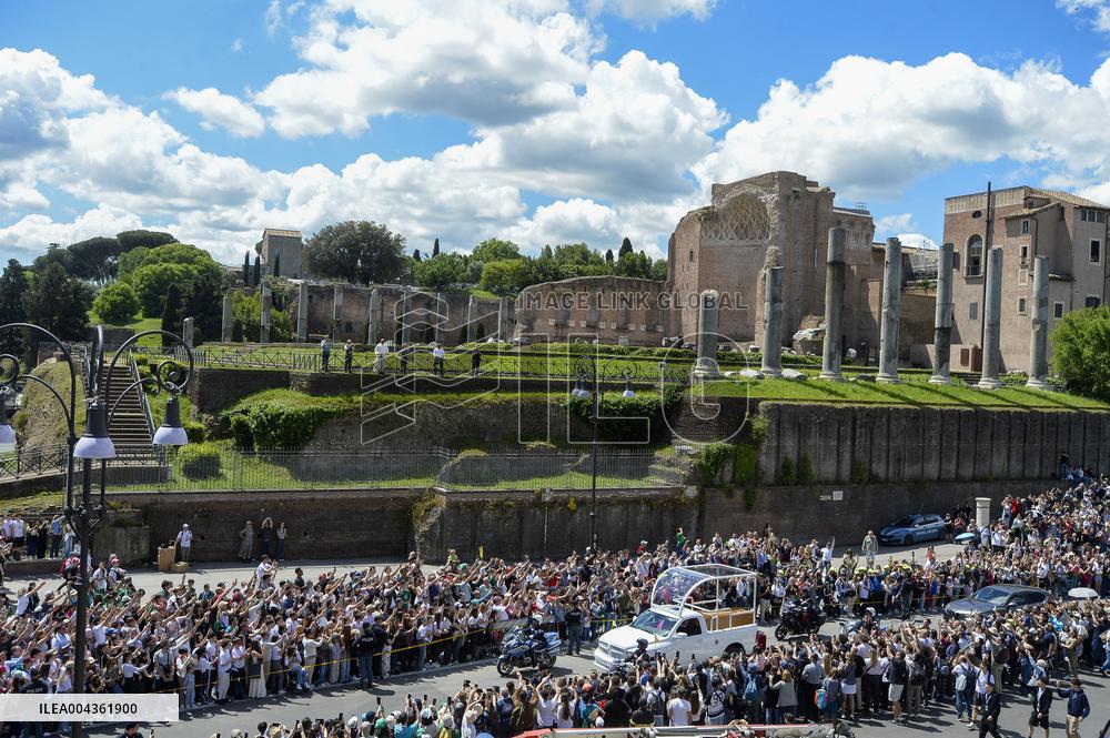 The Funeral Procession of Pope Francis - Rome