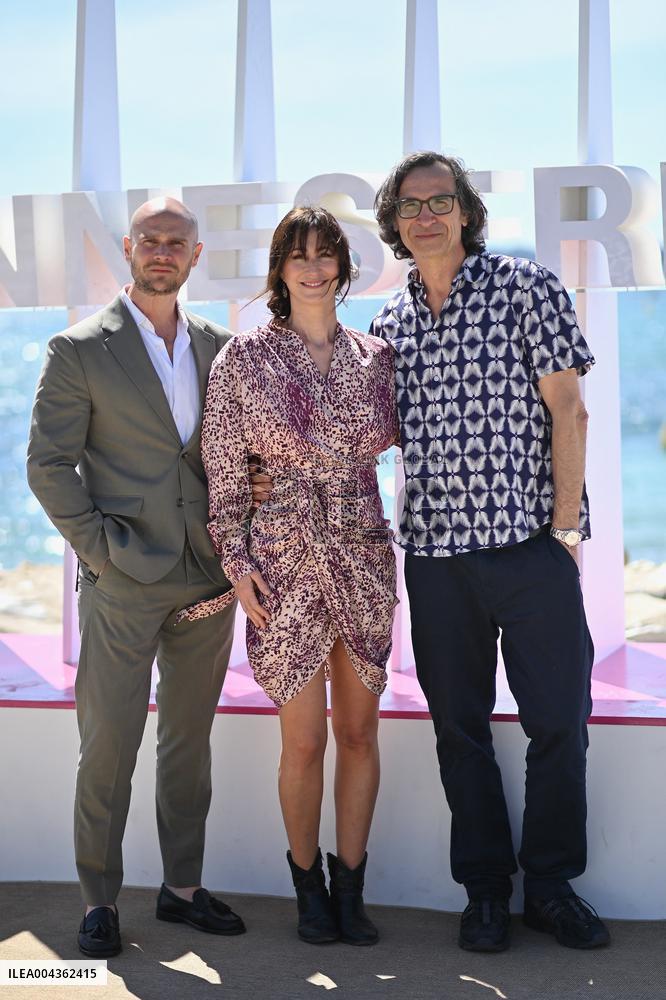 8th Canneseries - L Art Du Crime Photocall