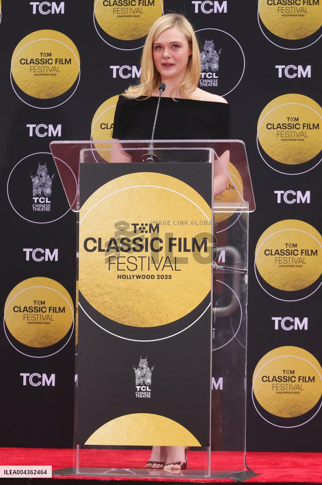 ichelle Pfeiffer Handprints and Footprints Ceremony - LA