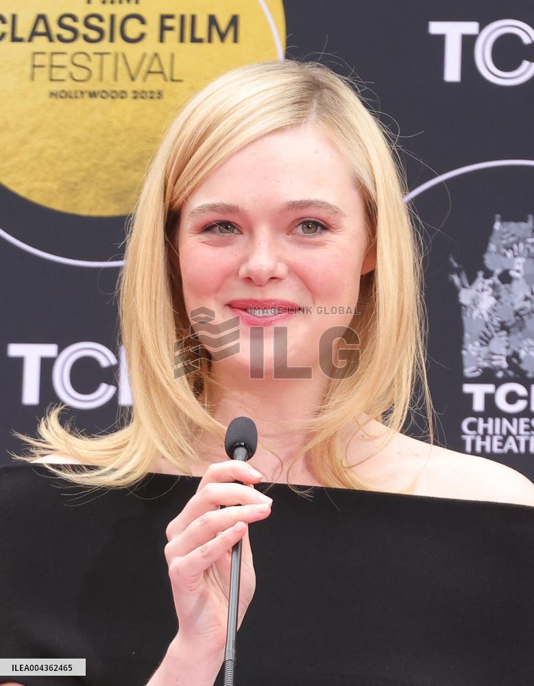 ichelle Pfeiffer Handprints and Footprints Ceremony - LA