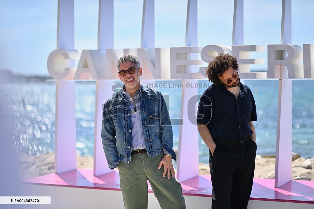 8th Canneseries - A La Poursuite Du Rougail Saucisses Photocall -