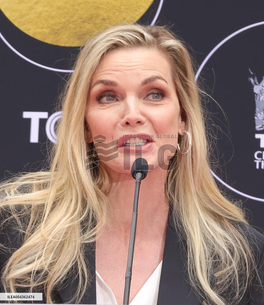 ichelle Pfeiffer Handprints and Footprints Ceremony - LA