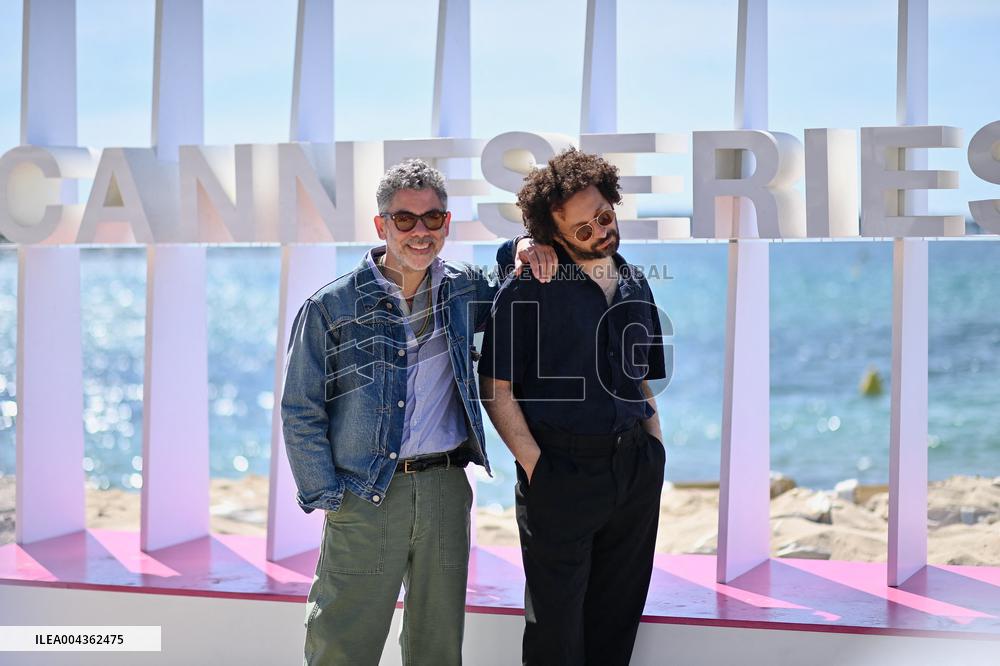 8th Canneseries - A La Poursuite Du Rougail Saucisses Photocall -