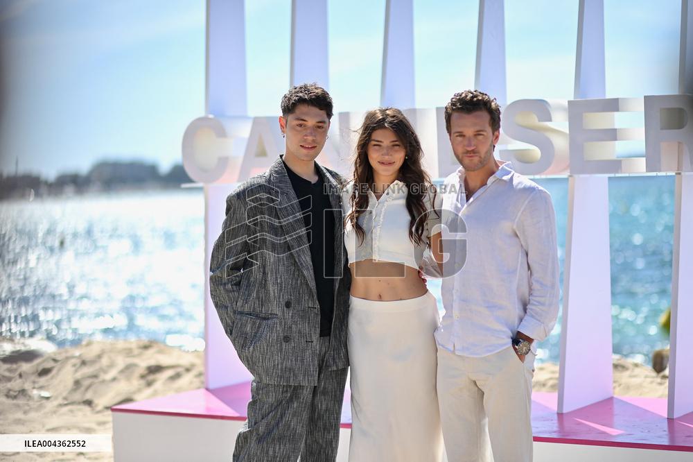 8th Canneseries - Ici Tout Commence Photocall