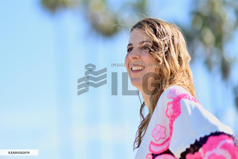 8th Canneseries - Aspergirl Photocall