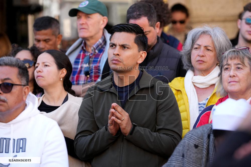 Faithful Faces At The Funeral Of Pope Francis - Vatican