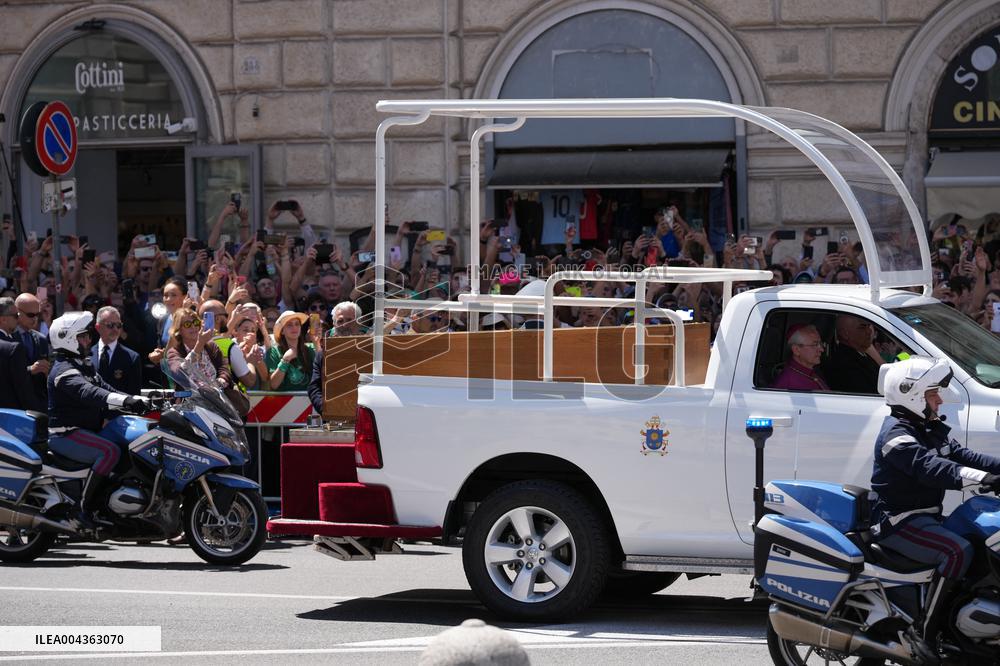 Burial of Pope Francis At Santa Maria Maggiore Basilica - Rome