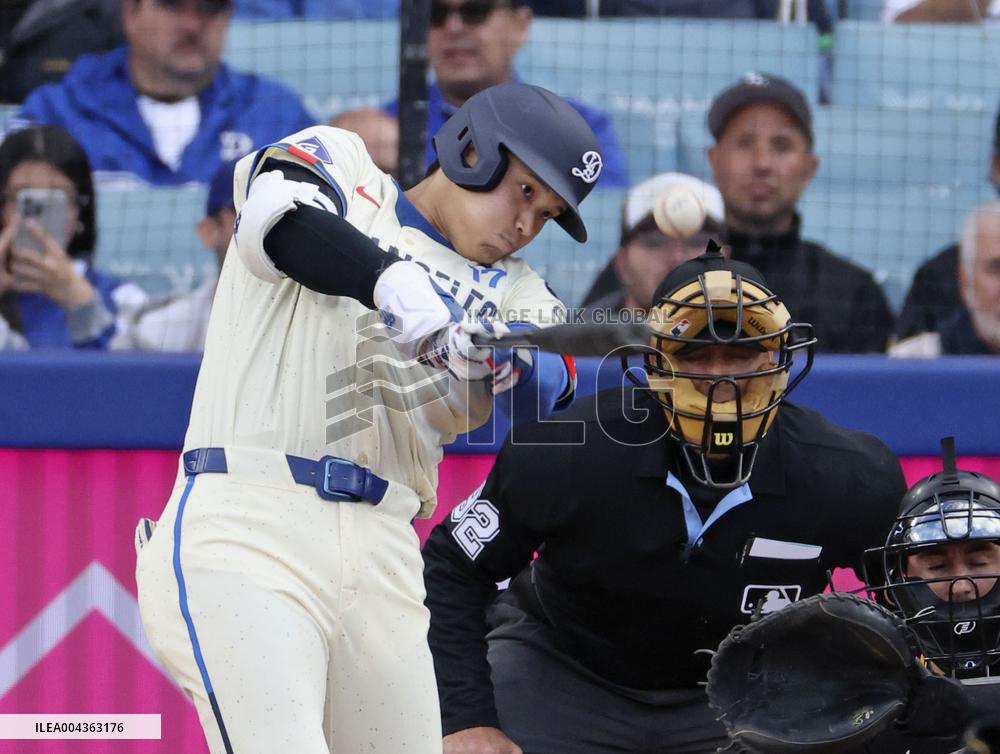 Baseball: Pirates vs. Dodgers