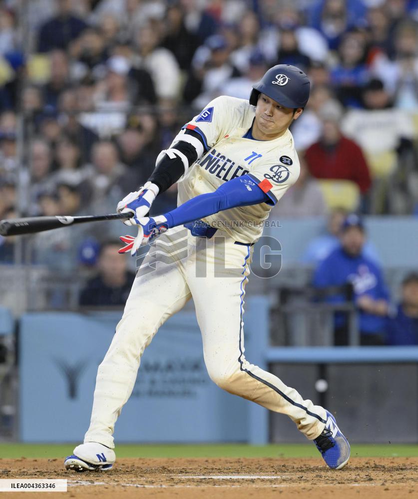 Baseball: Pirates vs. Dodgers