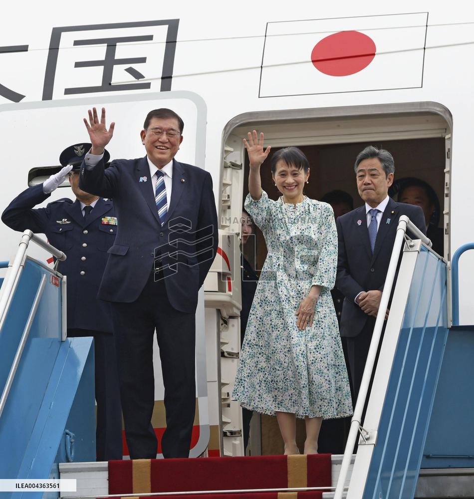 Japan PM Ishiba arrives in Hanoi