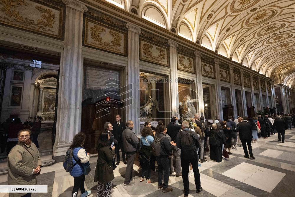 Tomb Of Pope Francis At Santa Maria Maggiore Basilica - Rome