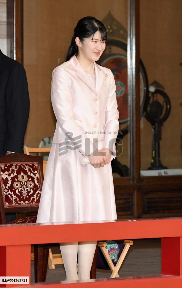 Japan princess Aiko at traditional music show
