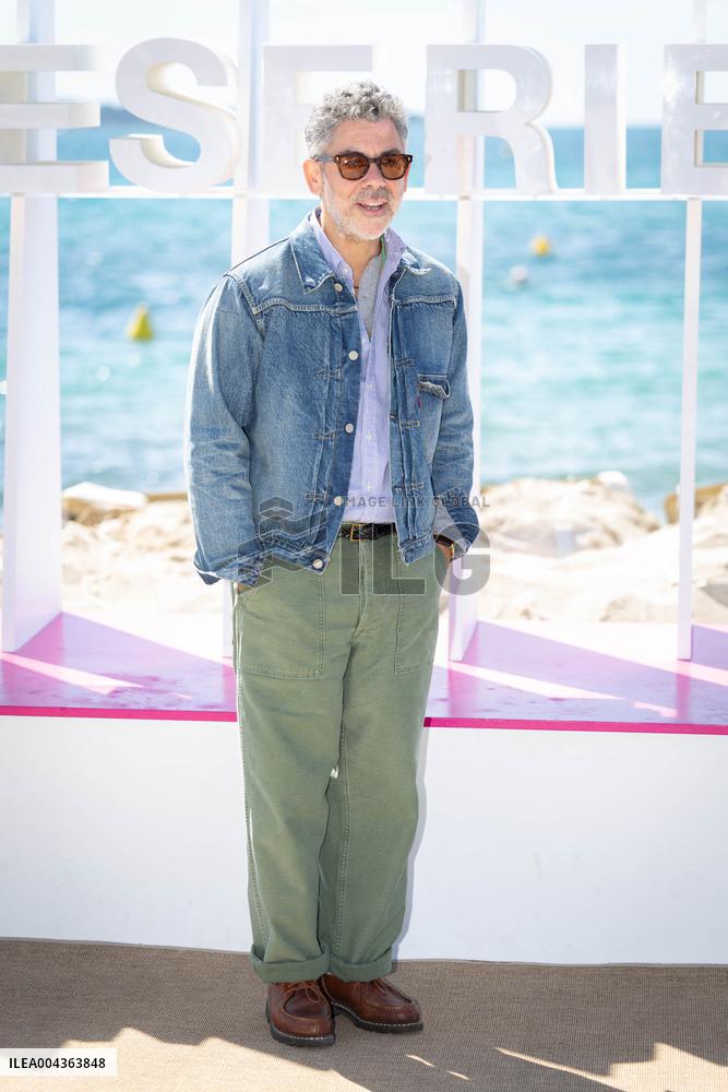 8th Canneseries - A La Poursuite Du Rougail Saucisse Photocall