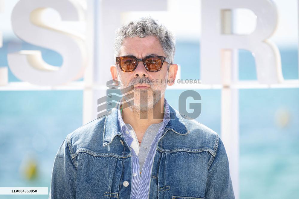 8th Canneseries - A La Poursuite Du Rougail Saucisse Photocall