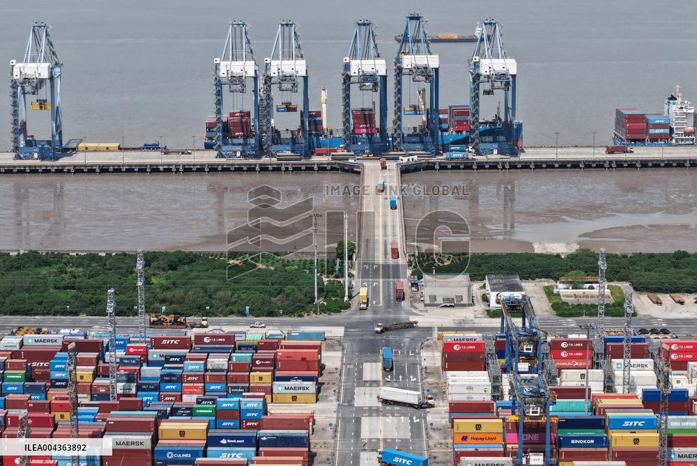 Shanghai Port Container Trade