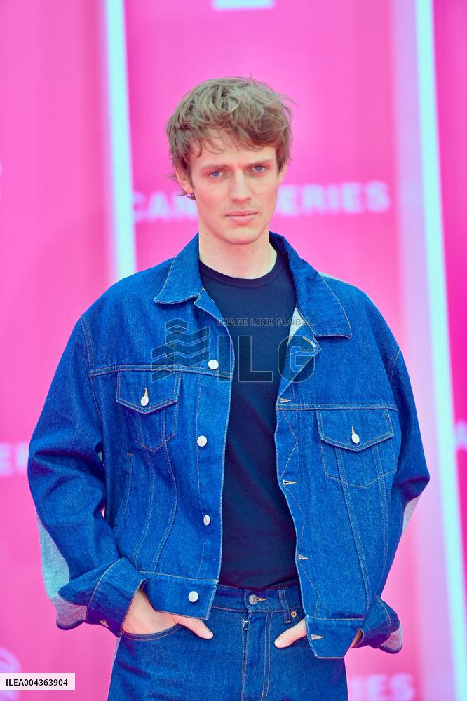 8th Canneseries - Pink Carpet