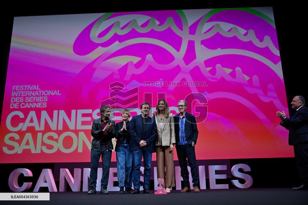 8th Canneseries - Pink Carpet