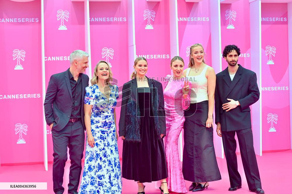 8th Canneseries - Pink Carpet