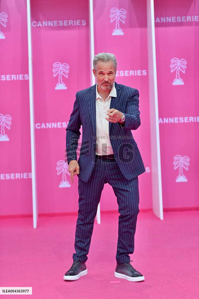 8th Canneseries - Pink Carpet