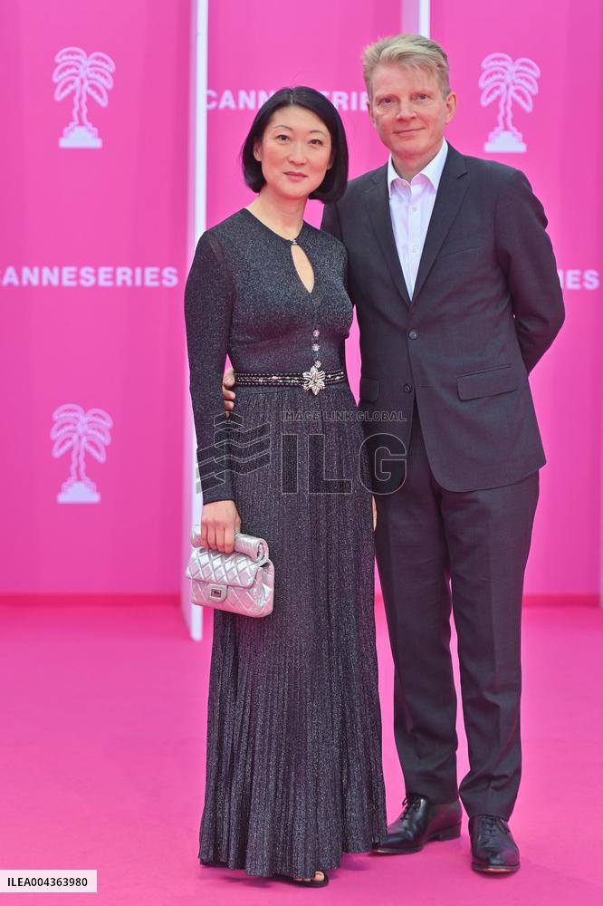 8th Canneseries - Pink Carpet