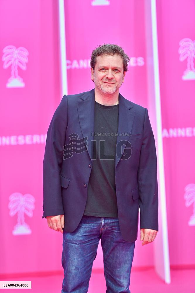 8th Canneseries - Pink Carpet