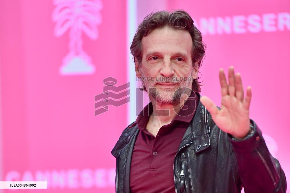 8th Canneseries - Pink Carpet