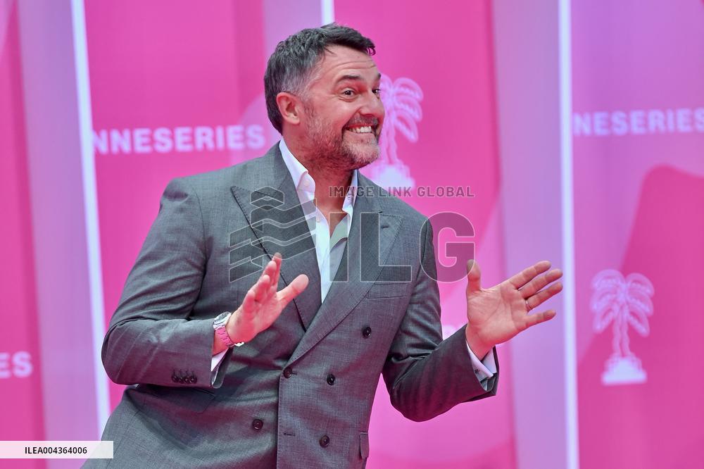 8th Canneseries - Pink Carpet