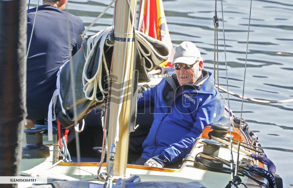 King Juan Carlos enjoys a new day of regattas - Sanxenxo