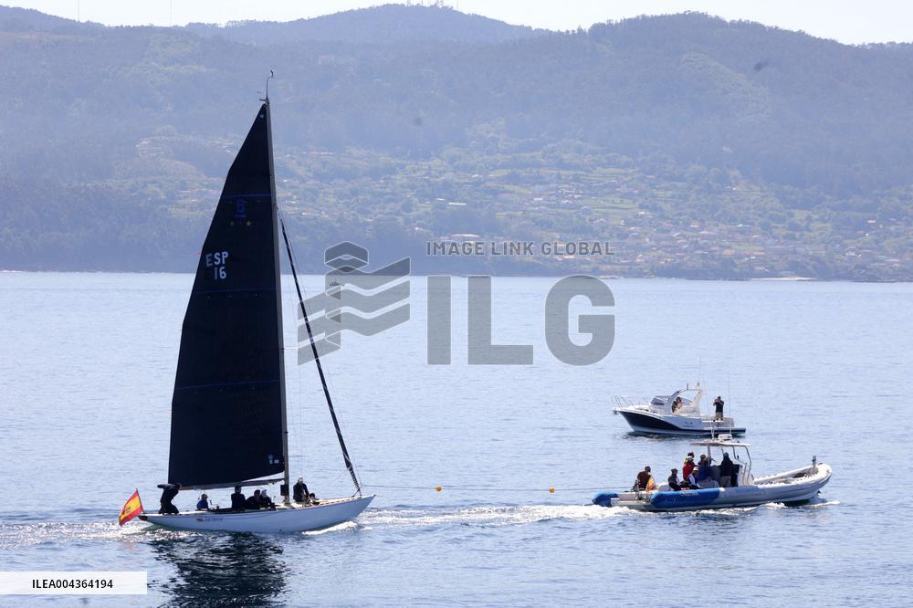 King Juan Carlos enjoys a new day of regattas - Sanxenxo