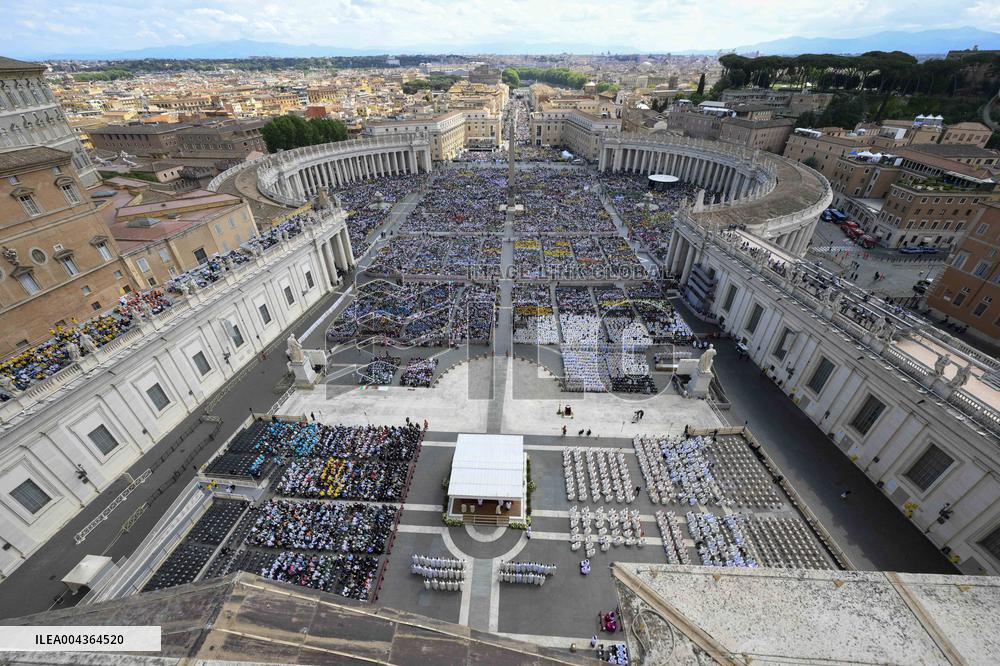 Cardinal Pietro Parolin Leads A Mass In Suffrage For Pope Francis - Vatican