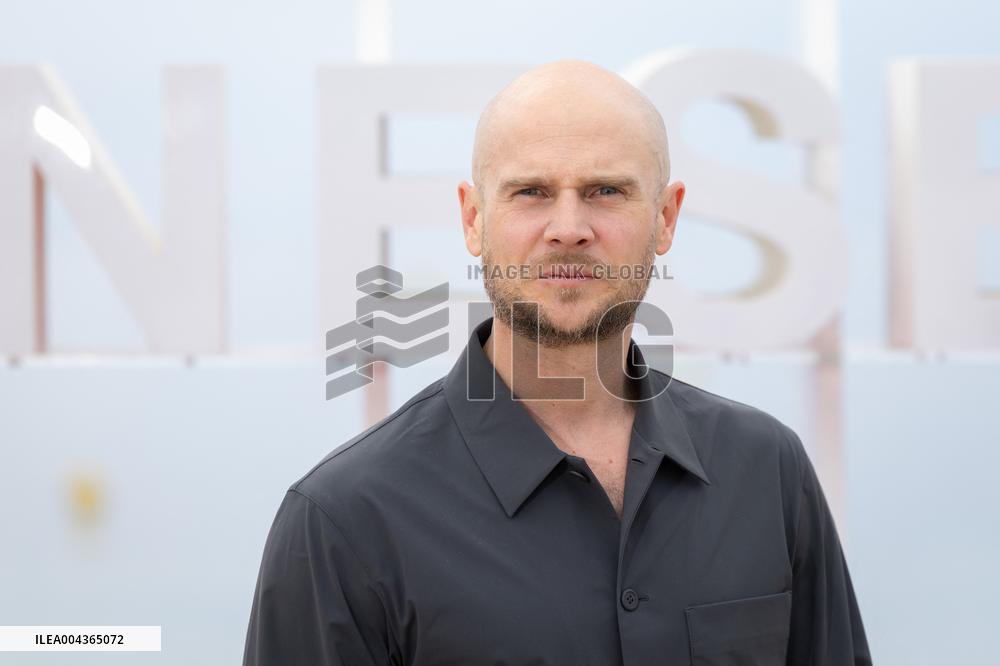 8th Canneseries - Ma Femme Est Une Espionne Photocall