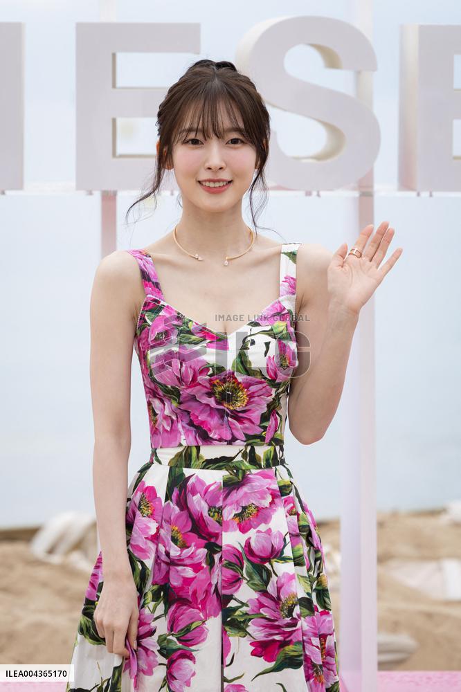 8th Canneseries - S Line Photocall