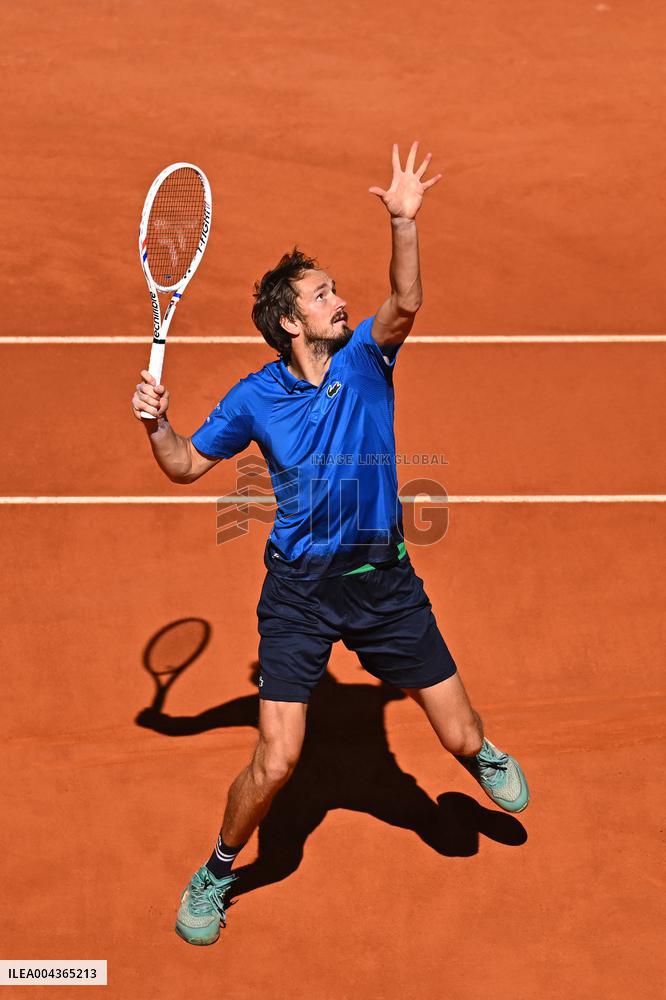 Mutua Madrid Open - Men s Third Round