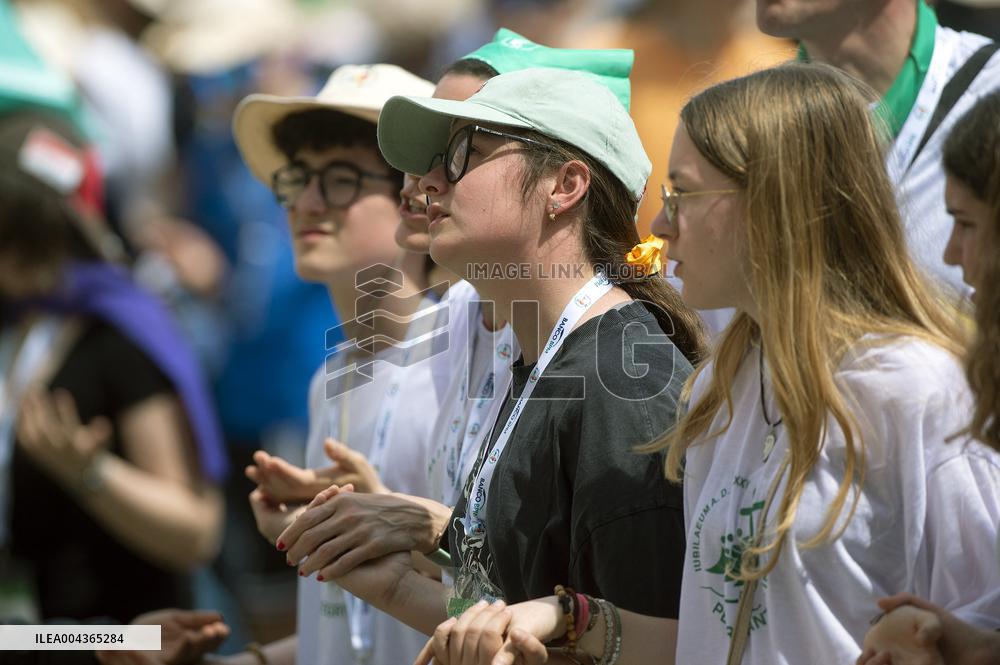 Cardinal Pietro Parolin Leads A Mass In Suffrage For Pope Francis - Vatican