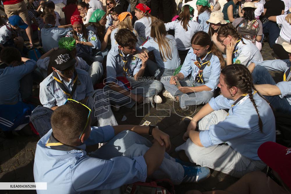Cardinal Pietro Parolin Leads A Mass In Suffrage For Pope Francis - Vatican