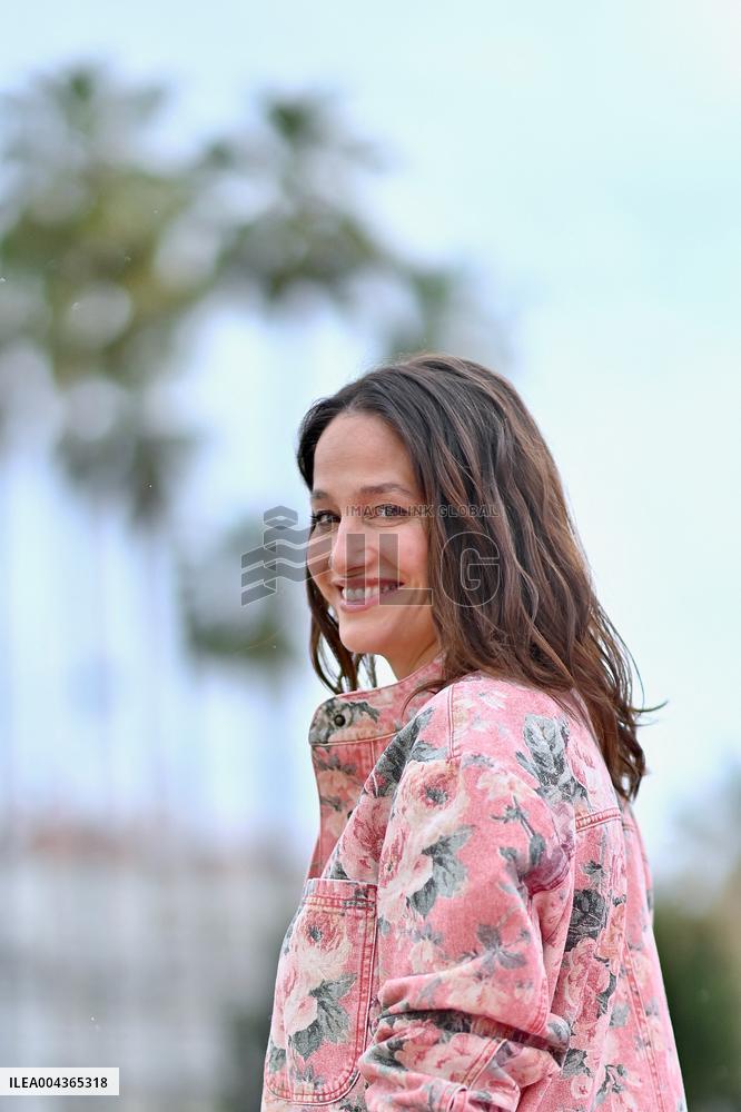 8th Canneseries - Ma Femme Est Une Espionne Photocall