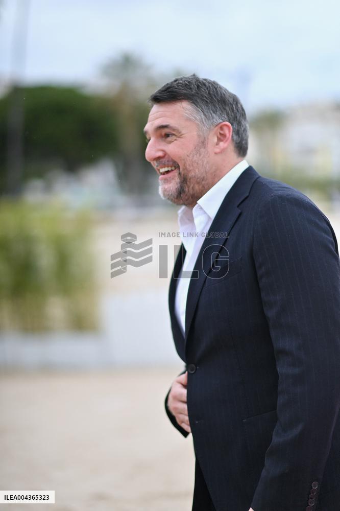 8th Canneseries - Ma Femme Est Une Espionne Photocall